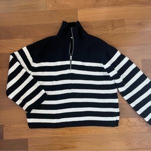 & Other Stories viral Half Zip stripe sweater 🖤🤍